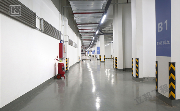 環氧自流平包工包料多少錢一平方米?