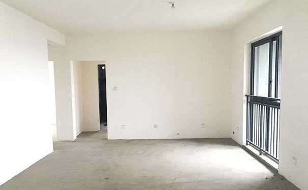 開發商做的膩子墻面能用嗎?不鏟可以嗎?